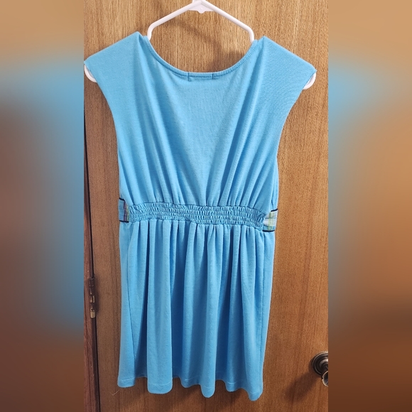 V Neck Blue Top - Picture 3 of 3